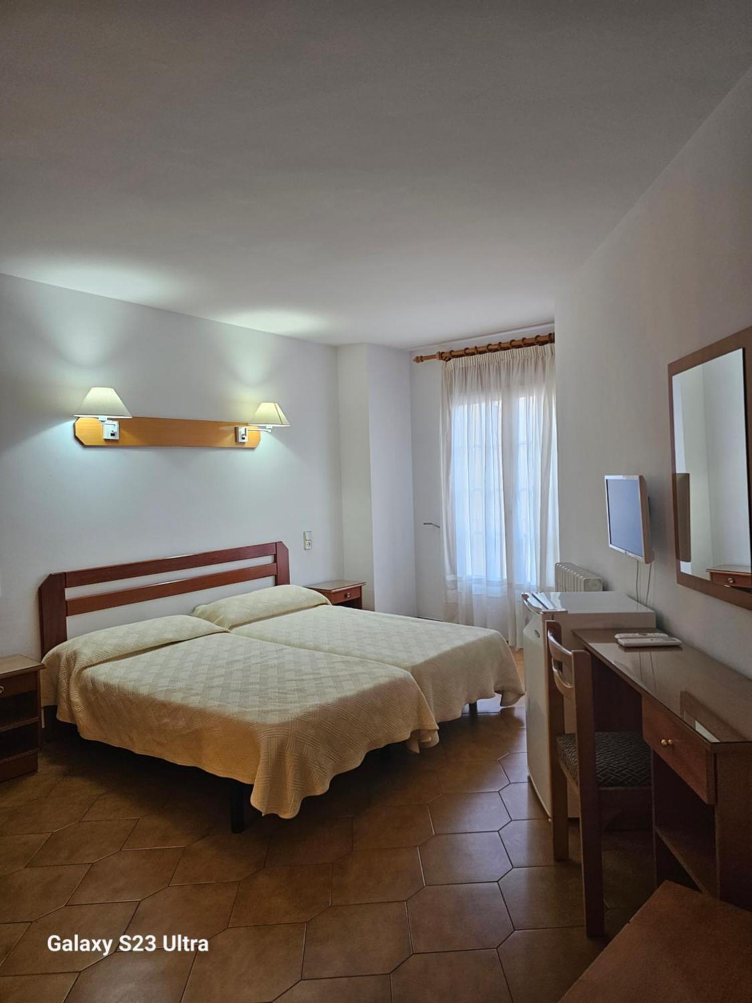 Hotel Blue Spot Malgrat de Mar Esterno foto