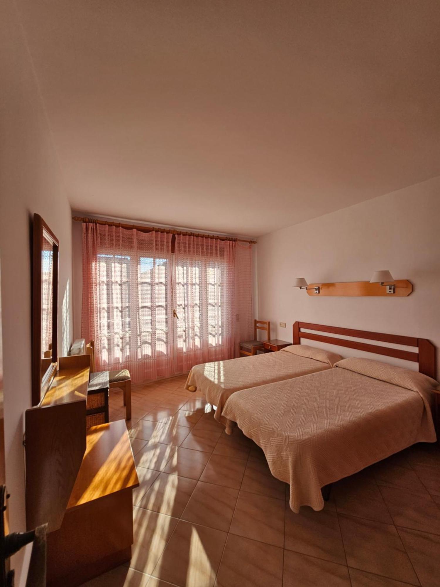 Hotel Blue Spot Malgrat de Mar Esterno foto